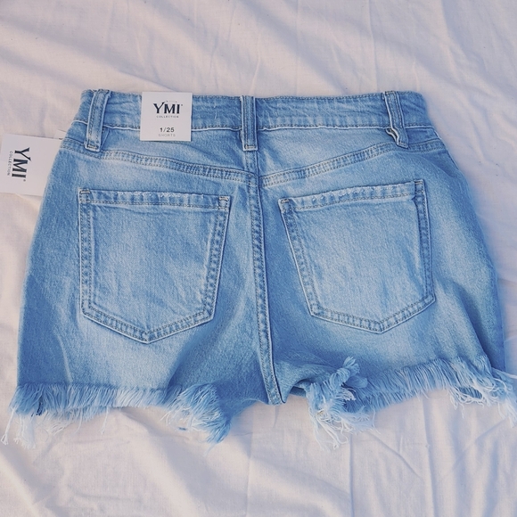 Brand New YMI jean shorts size 1/25. - Picture 2 of 6